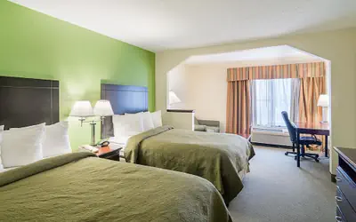 Quality Inn & Suites Harvey - Chicago Southland