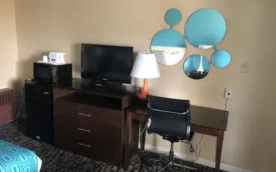 Howard Johnson by Wyndham Rocky Hill