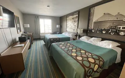 Super 8 by Wyndham Beaver Dam