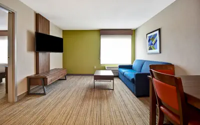 Holiday Inn Express Newport North - Middletown by IHG