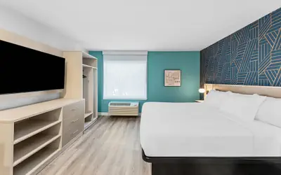 MainStay Suites Columbus North - Worthington