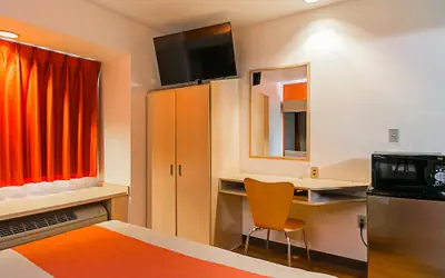 Motel 6-Sycamore, IL