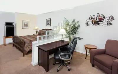 Travelodge by Wyndham Shreveport LA