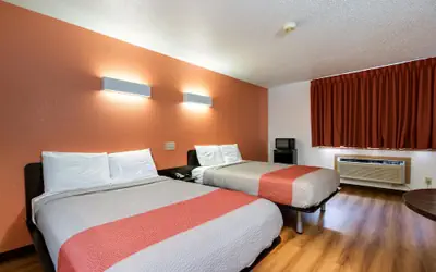 Motel 6 Davenport, IA