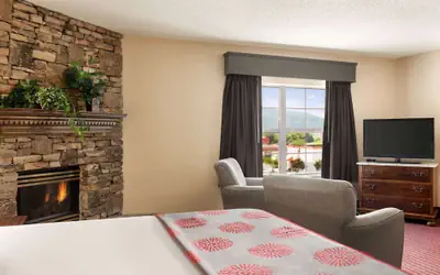 Ramada by Wyndham Pigeon Forge North