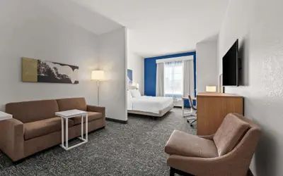 Spark by Hilton Selma