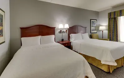 Hampton Inn & Suites Indianapolis-Airport