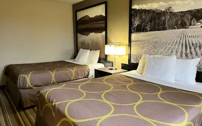 Super 8 by Wyndham Gas City Marion Area