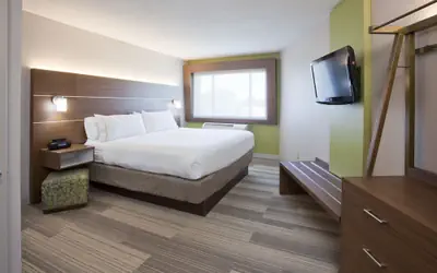Holiday Inn Express & Suites Minneapolis - West End by IHG