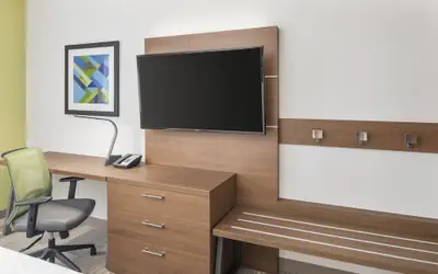 Holiday Inn Express Hotel & Suites Palm Bay by IHG