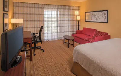 Courtyard by Marriott North Charleston Airport Coliseum