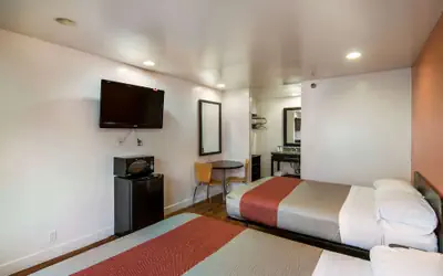 Motel 6 Monterey Park