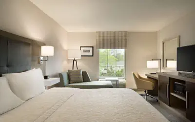 Hampton Inn & Suites Newport/Middletown