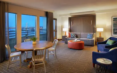 Hilton Philadelphia at Penn's Landing