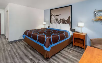 Super 8 by Wyndham Clayton