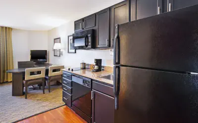 Candlewood Suites Indianapolis Airport by IHG