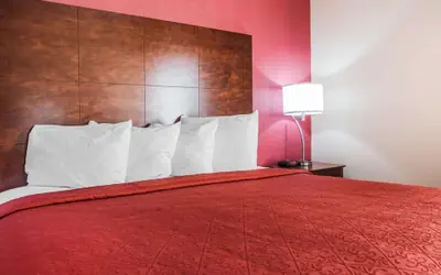 Quality Inn & Suites Altoona - Des Moines