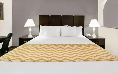 Travelodge Inn & Suites by Wyndham Norman