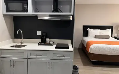 Howard Johnson by Wyndham Flagstaff University West