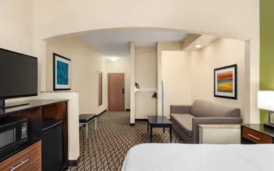 Holiday Inn Express Hotel & Suites Edmond by IHG