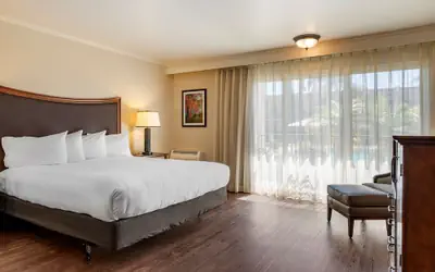 Best Western Plus Royal Oak Hotel