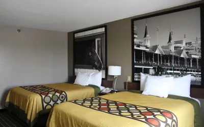 Super 8 by Wyndham Shepherdsville - Louisville South I65