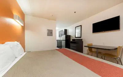 Motel 6-Greenville, SC