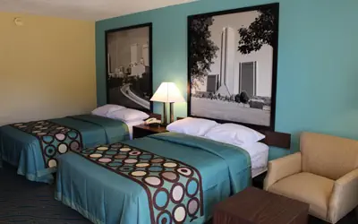 Super 8 by Wyndham Duncan