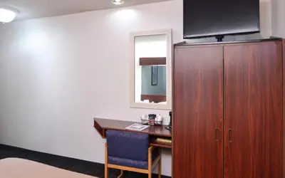 Americas Best Value Inn & Suites Maryville