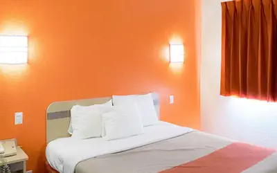 Motel 6-Seymour, IN - North