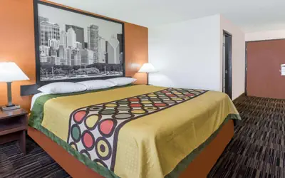 Super 8 by Wyndham Dixon