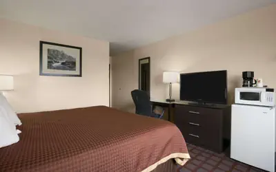 Super 8 by Wyndham Saginaw