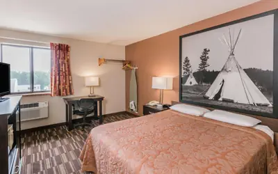 Super 8 by Wyndham Madison