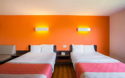 Motel 6 Omaha - IAT West