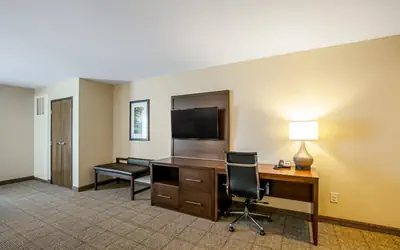 Comfort Suites Fishkill near Interstate 84