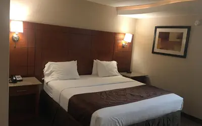 Ramada by Wyndham Rockville Centre