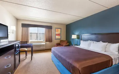 AmericInn by Wyndham Monmouth