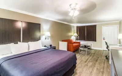 Econo Lodge Inn & Suites Corpus Christi