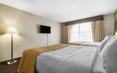 Quality Inn & Suites Horse Cave - Cave City