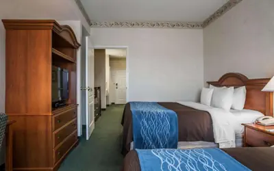 Quality Inn & Suites Dixon near I-88