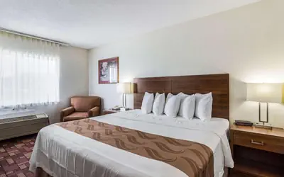 Econo Lodge Luverne I-90