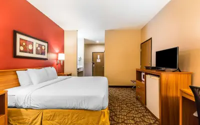 Quality Inn & Suites Chesterfield Village