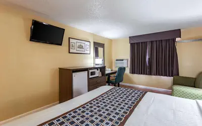 Rodeway Inn Farmington