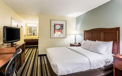 Clarion Pointe Huntsville Research Park