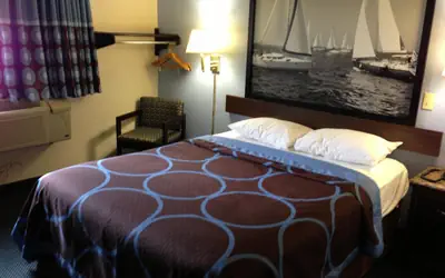 Super 8 by Wyndham New Castle