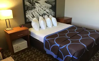 Super 8 by Wyndham Miles City