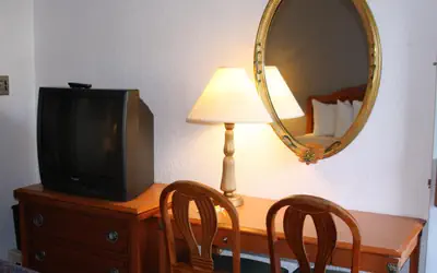 Days Inn & Suites by Wyndham Needles