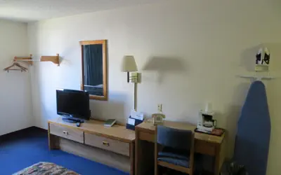 Super 8 by Wyndham Hot Springs