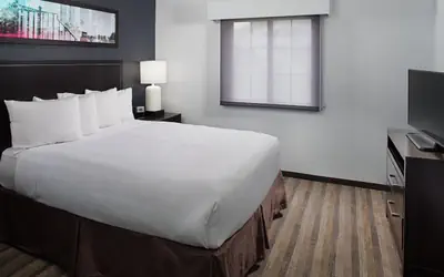 Hyatt House LAX Manhattan Beach