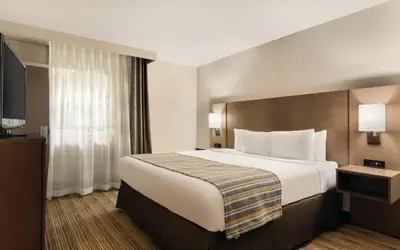 Country Inn & Suites by Radisson, Fergus Falls, MN